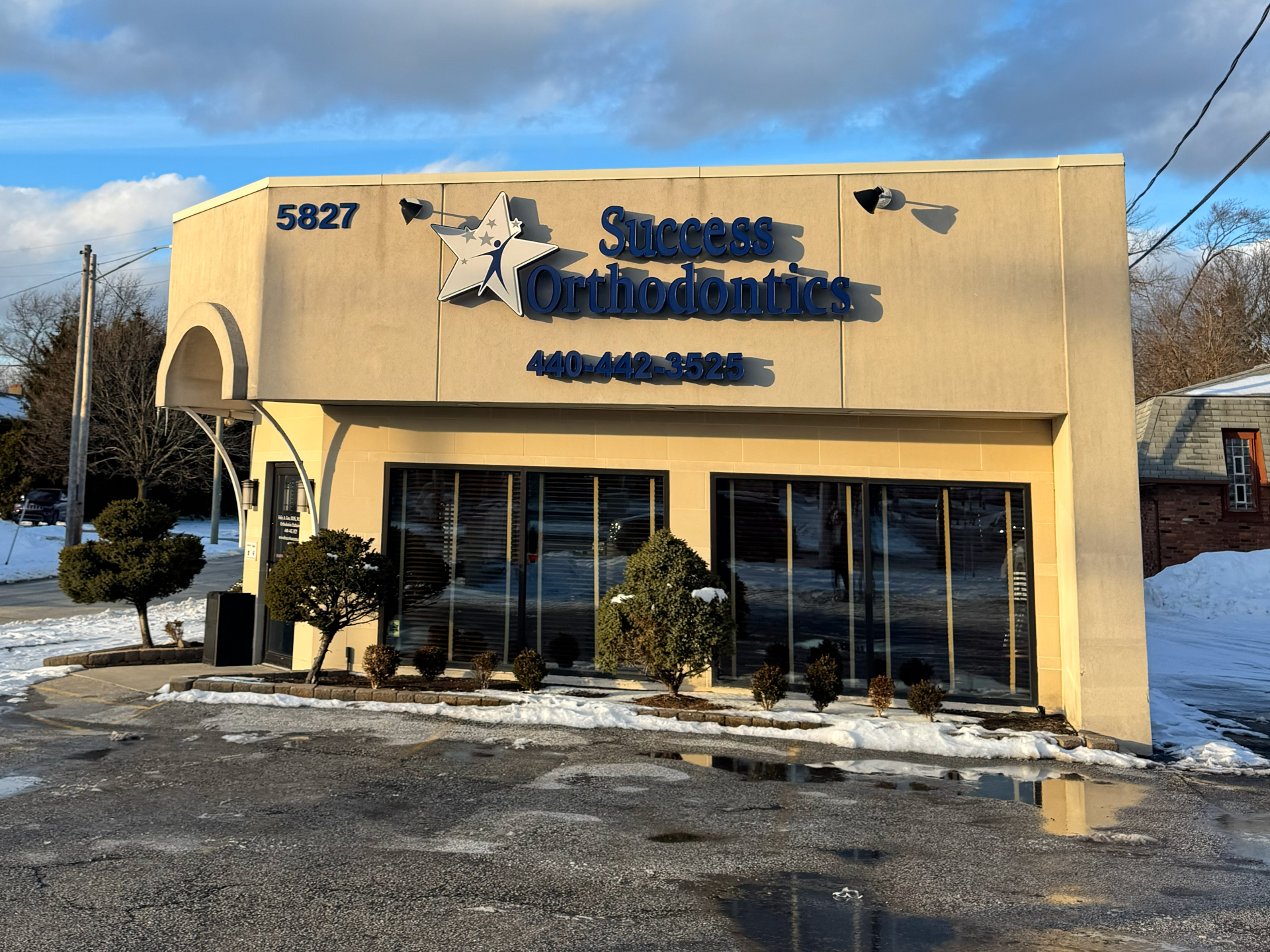 Mayfield Heights Office Exterior